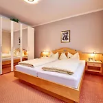 Gaestehaus Marianne Гостевой дом 3*